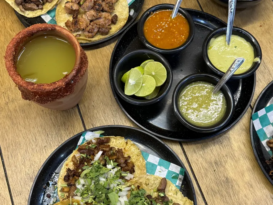 Taco Corrido Clásico de Los Destacados